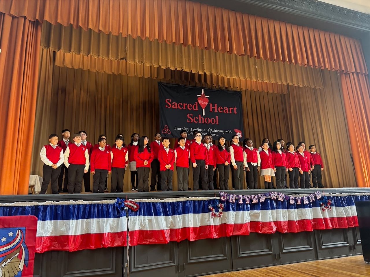 Sacred Heart School honors vets