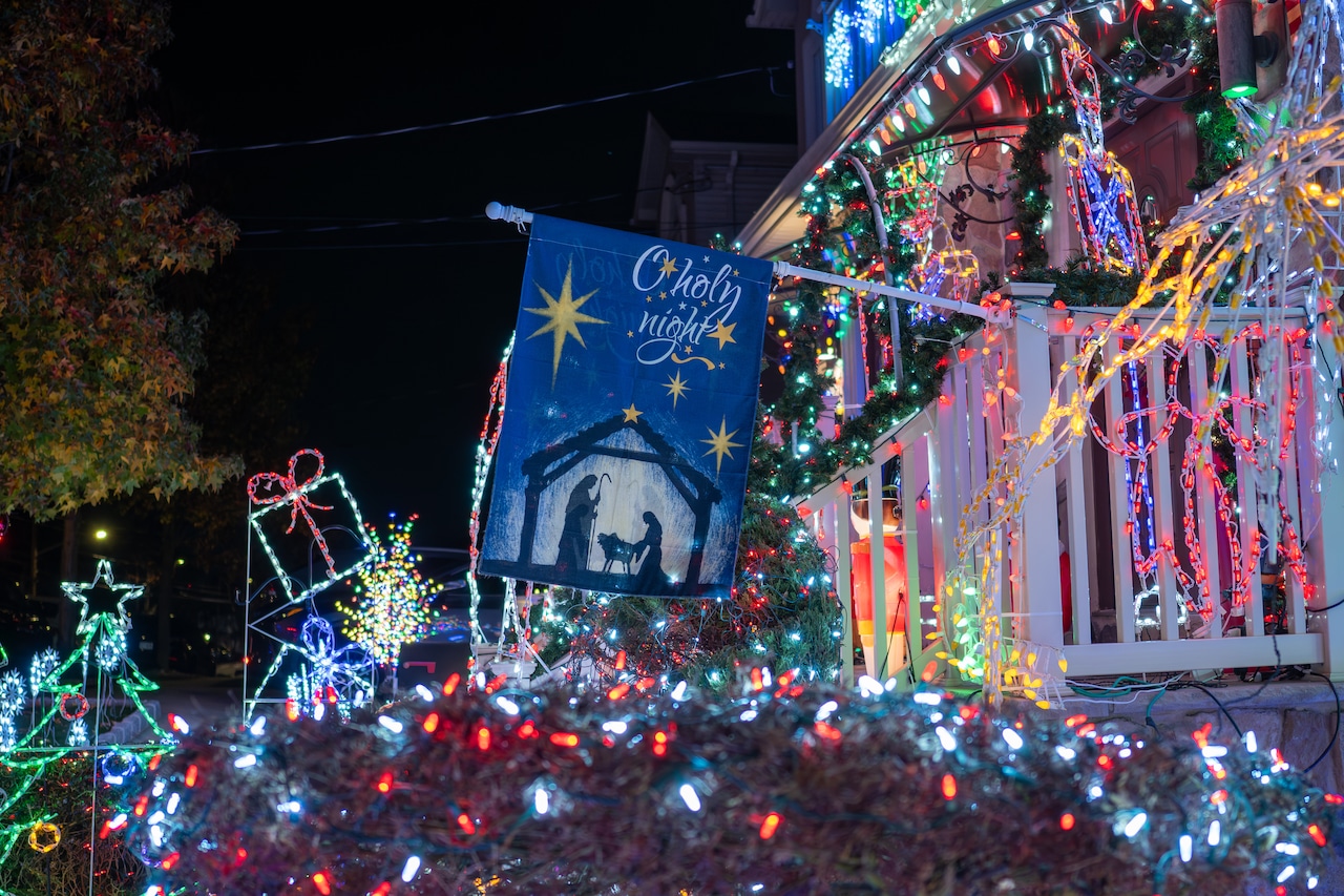 100 & 102 Monticello Terrace in Great Kills