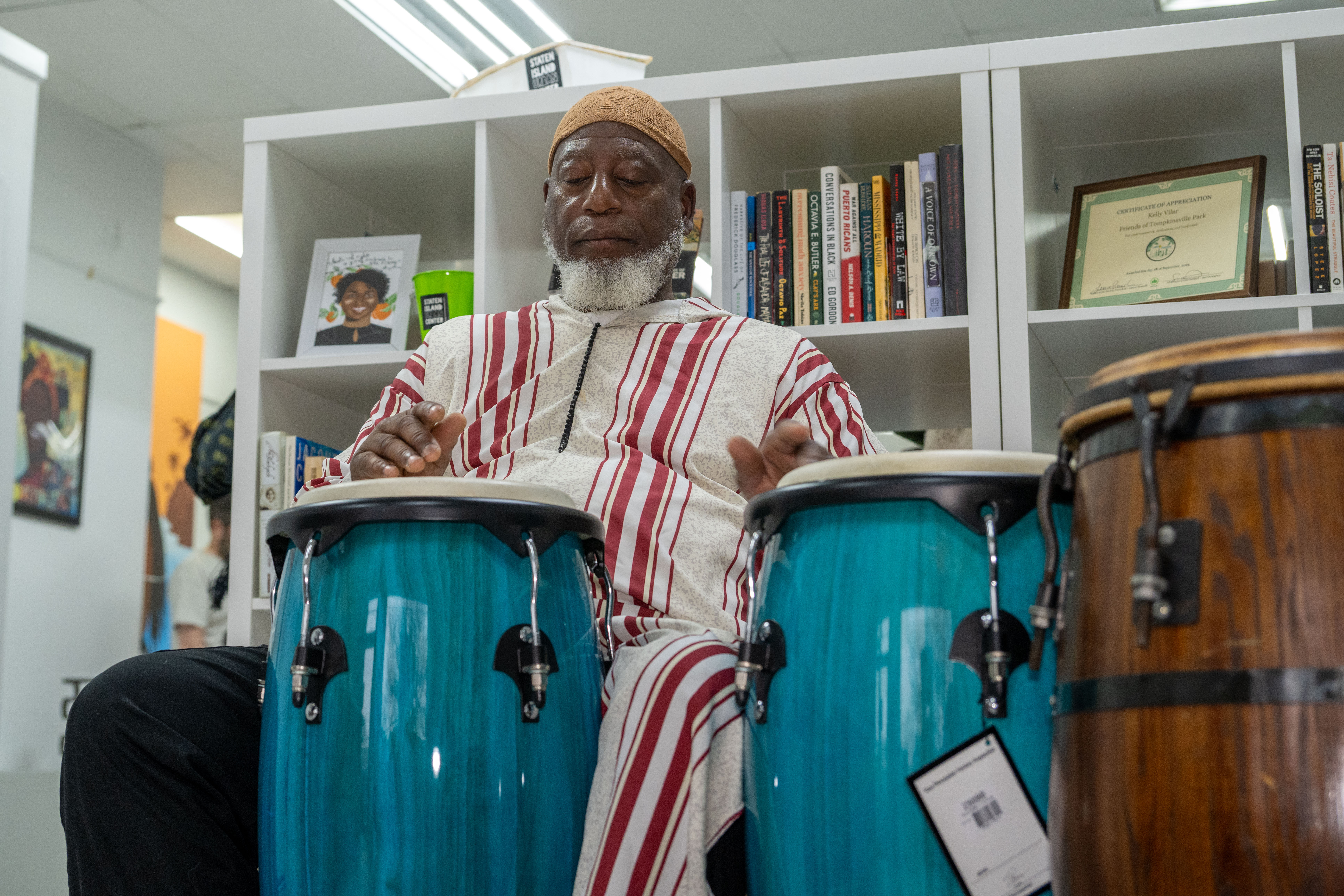 More than one hundred people turned out for the grand opening of the Staten Island Urban Center’s new storefront at 206 Bay Street in Tompkinsville on Saturday, December 6, 2025. (Owen Reiter for the Advance/SILive.com)