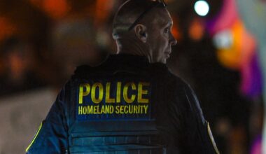 New Jersey twins arrested for allegedly threatening to shoot ICE officers – NBC New York