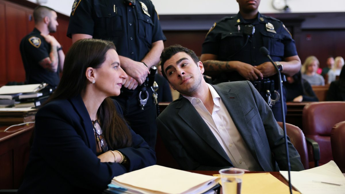 Luigi Mangione court hearing postponed because he’s sick – NBC New York