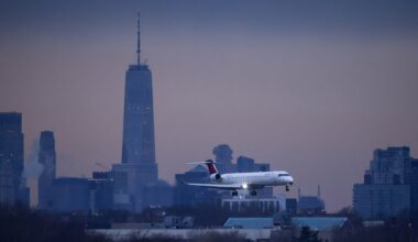 Thousands of Flights Delayed as Winter Storm Sweeps the U.S.
