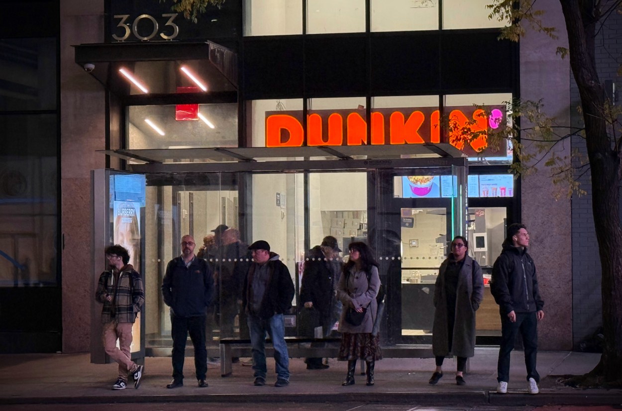 Dunkin W42nd Street