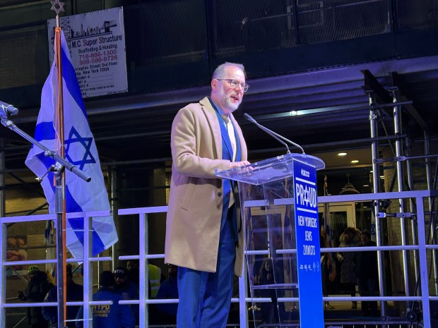 Manhattan Borough President Mark Levine is pictured at a rally outside Park East Synagogue in Manhattan on Thursday, Dec. 4, 2025. (Kerry Burke / New York Daily News)