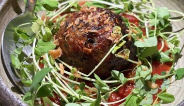 The Restaurant That Downsized to a Greenpoint Wine Bar With Good Vibes and Snacky Bites