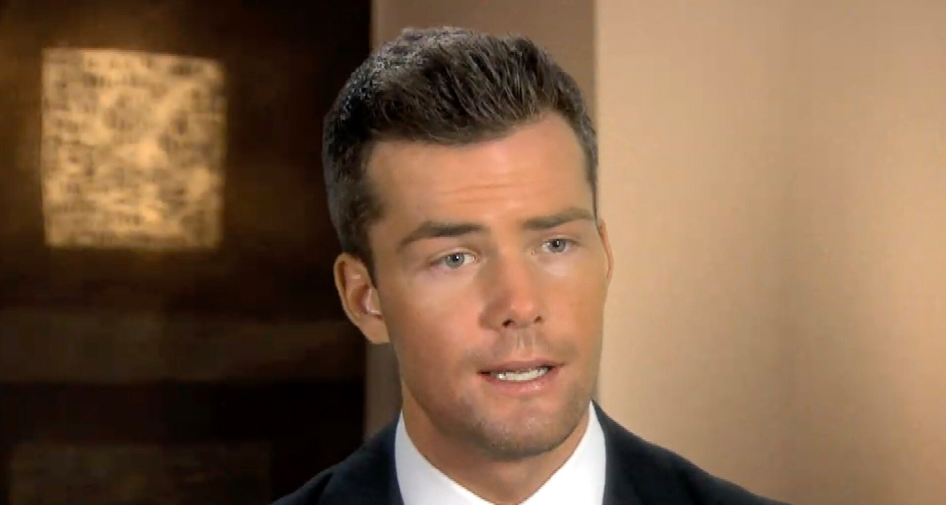 Owning Manhattan’s Ryan Serhant looks unrecognizable without signature gray hair in resurfaced video