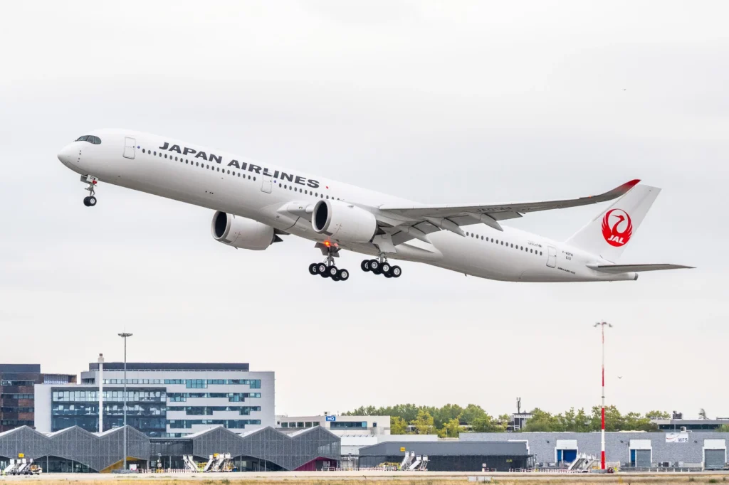 Japan Airlines Delays 16 Flights Amid A350 Ground Collision at New York JFK