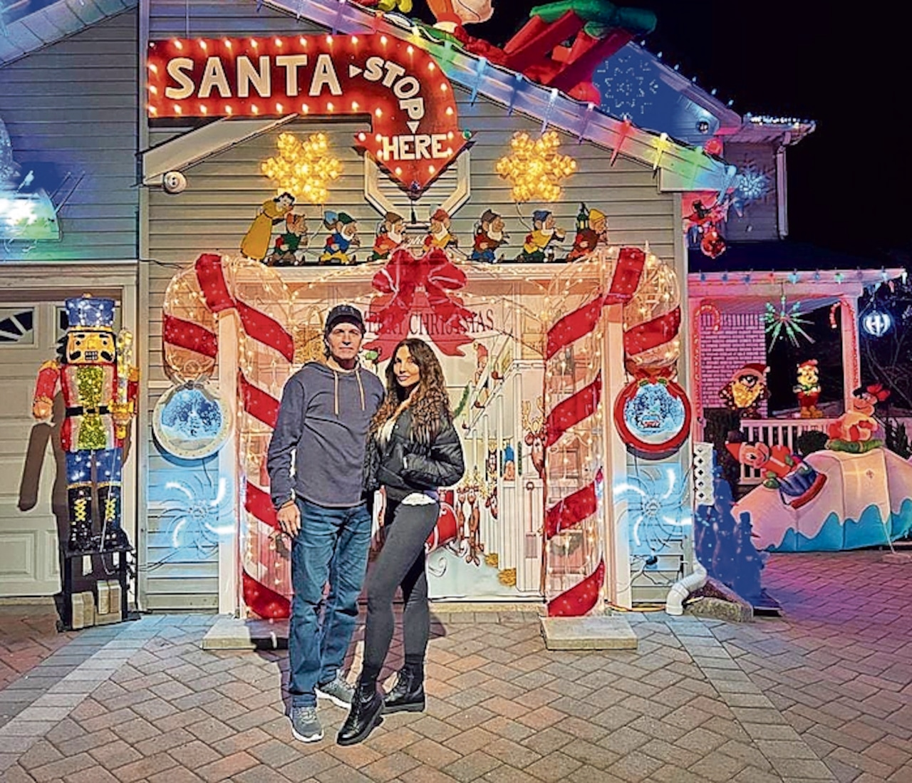 Holiday display doubles as a fundraiser for animal rescue