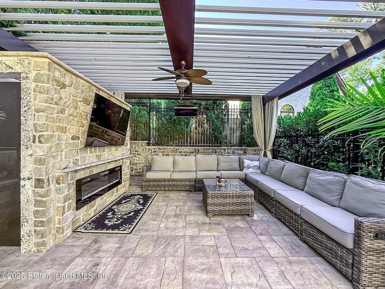 25 Beebe Street, Todt Hill