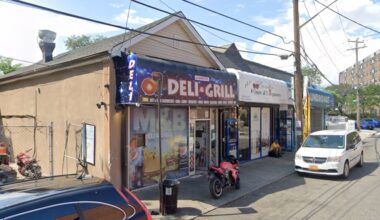 Man, 24, shot to death in clash outside bodega in Far Rockaway, Queens