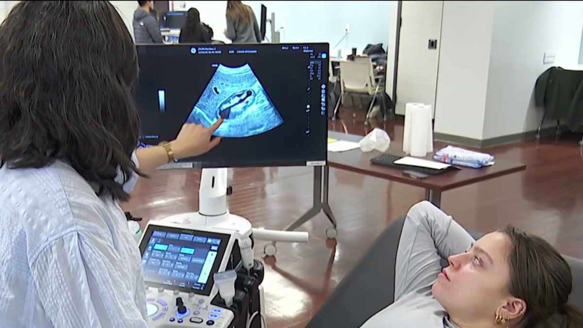 Long Island med student learns of kidney issue in demonstration – NBC New York