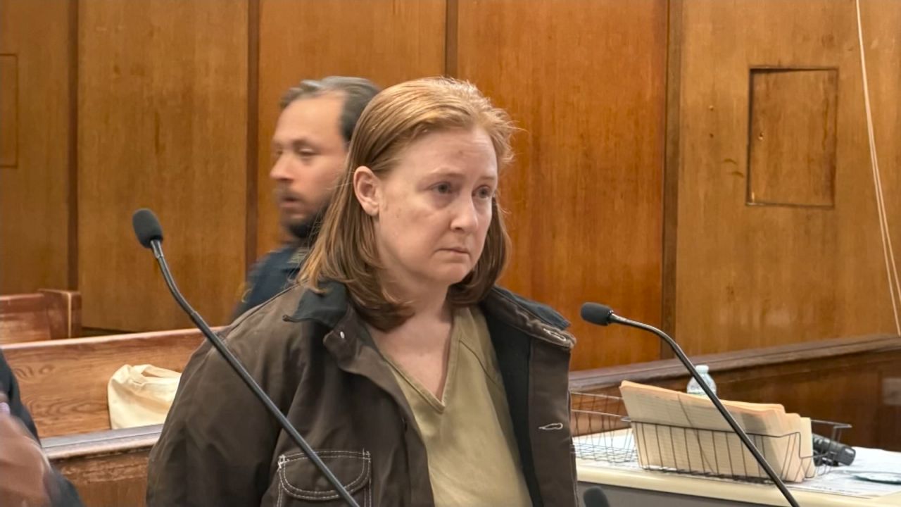 Grand jury indicts woman in Macy’s bathroom stabbing