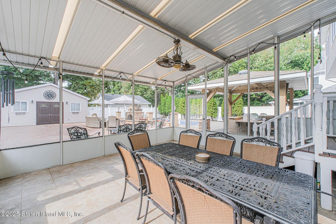 72 Giegerich Avenue, Tottenville