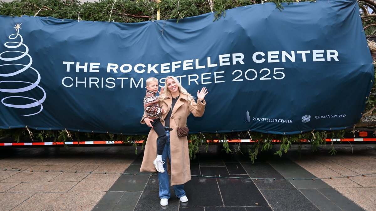 Meet the family who donated the Rockefeller Center Christmas tree – NBC New York