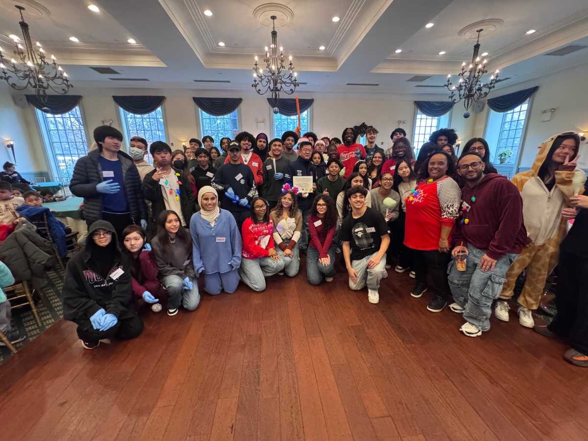 Dyker Beach Golf Course hosts 2025 Gift of Giving Holiday Celebration • Brooklyn Paper