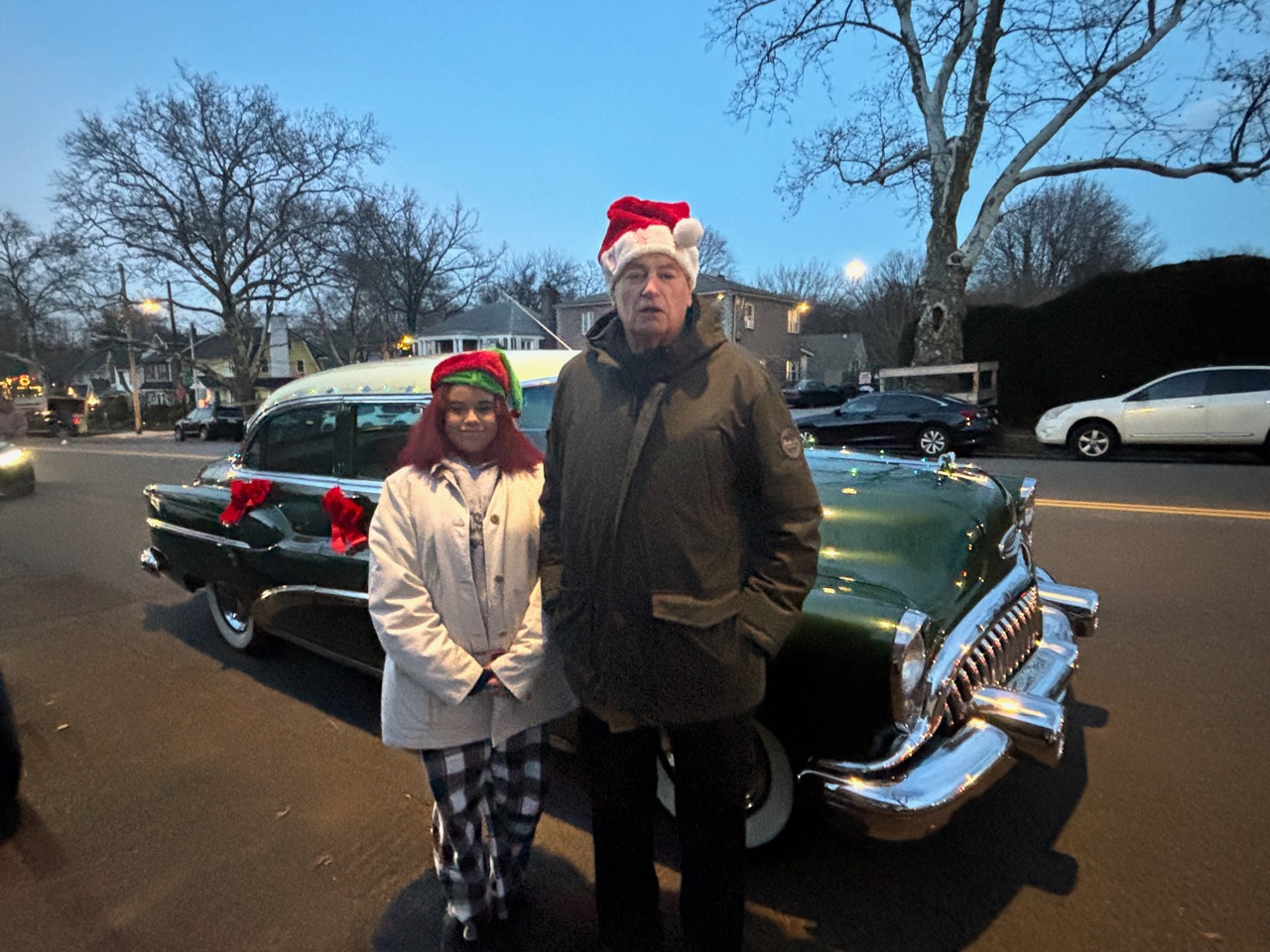 Forest Avenue Holiday Stroll