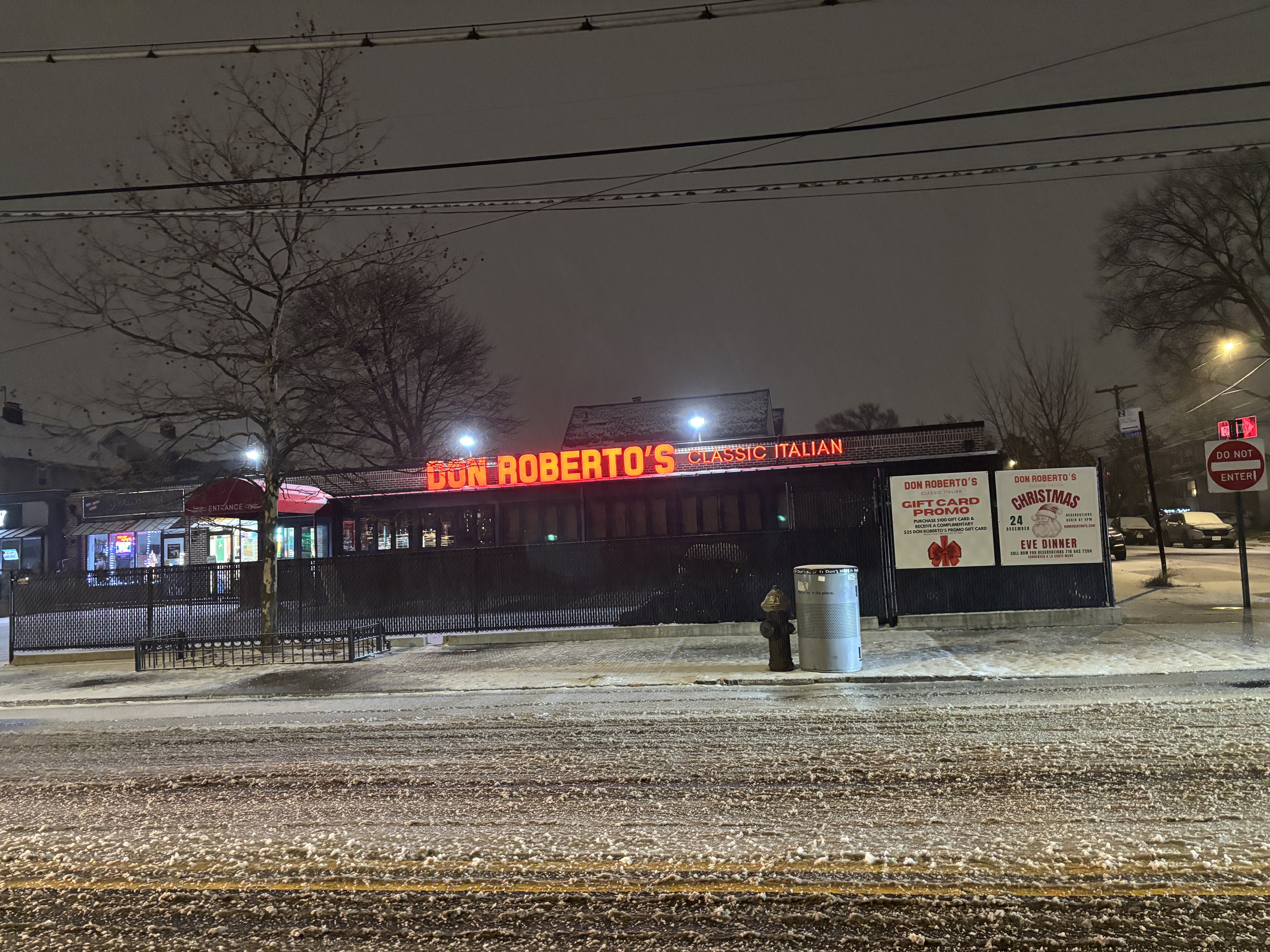 Restaurants like Duffy’s, Cafe Milano, Duffy’s and Randall Manor Tavern are open, fairly busy for a snowy Friday night. Although Don Roberto’s and Filoncino went dark by 7:30 pm.