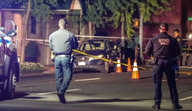 Queens man shot dead in front of store; suspect still on the run, cops say – amNewYork