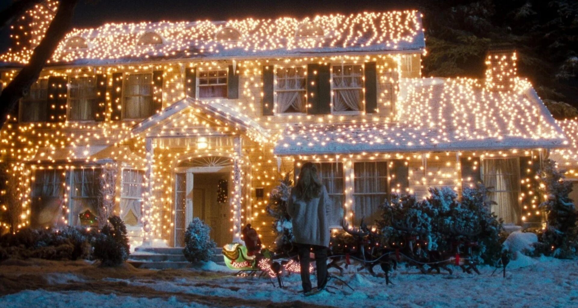 Someone in New York Recreated the ‘Christmas Vacation’ House’s Insane Light Show