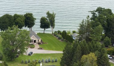 A Reddit user shared photos to the community at r/McMansionHell of a Staten Island real estate listing, and what they were most surprised by was how the agents were selling it.