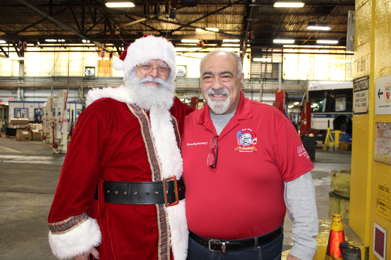 Santa's Express: MTA bus delivers holiday cheer to hospitalized Staten Island kids
