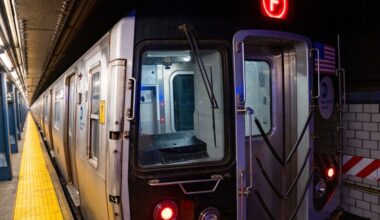 Signal errors slow subway trains on first day of F and M swap