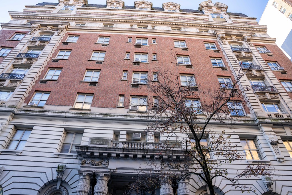 Woman, 83, dies as fire rips through her Upper West Side home