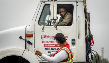 New York Says It Follows Federal Rules on Commercial Driver’s Licenses for Immigrants