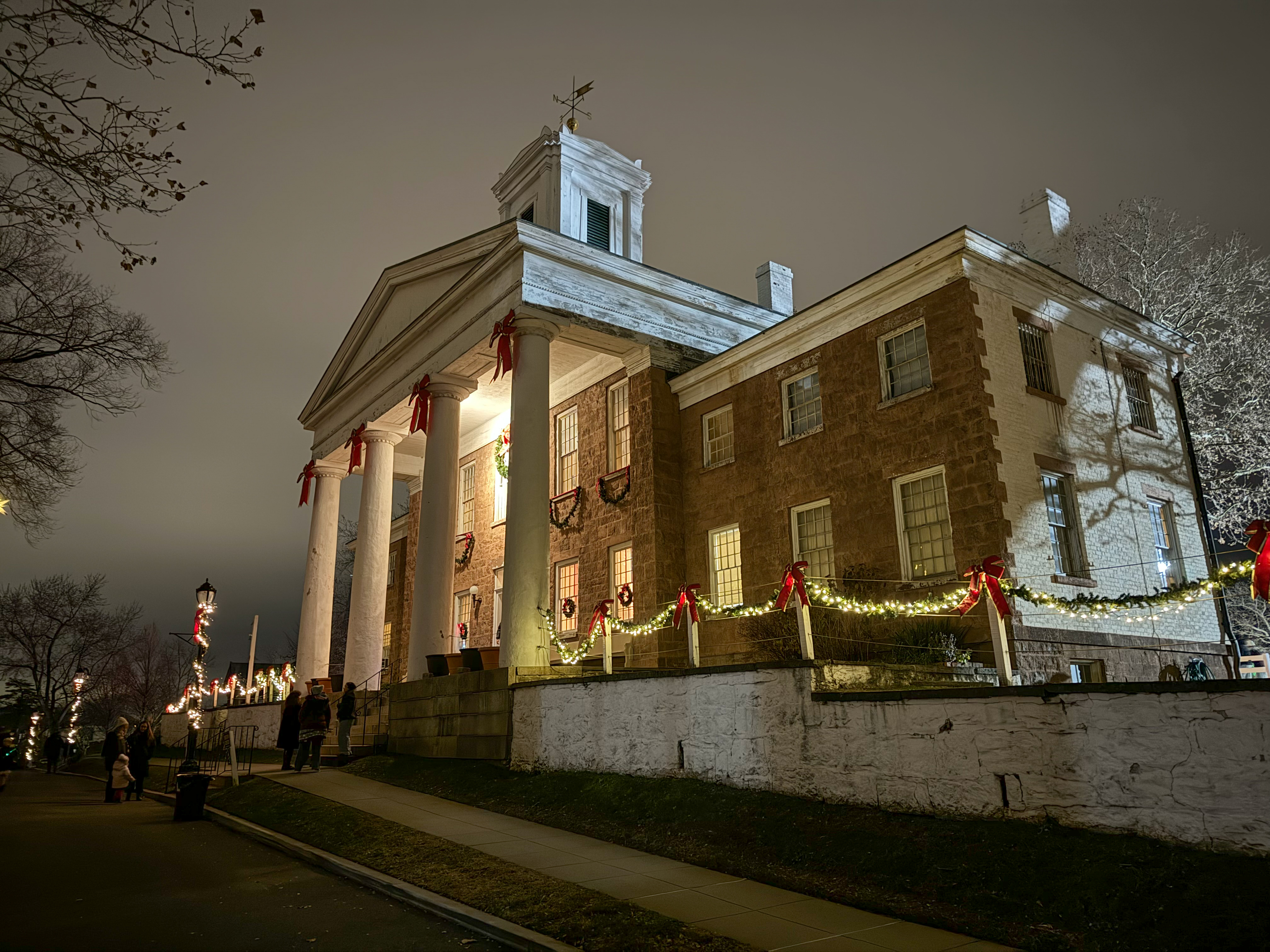 Scenes from the tree lighting at Historic Richmondtown on Dec. 5, 2025. (Steve White for the Advance/SILive.com)