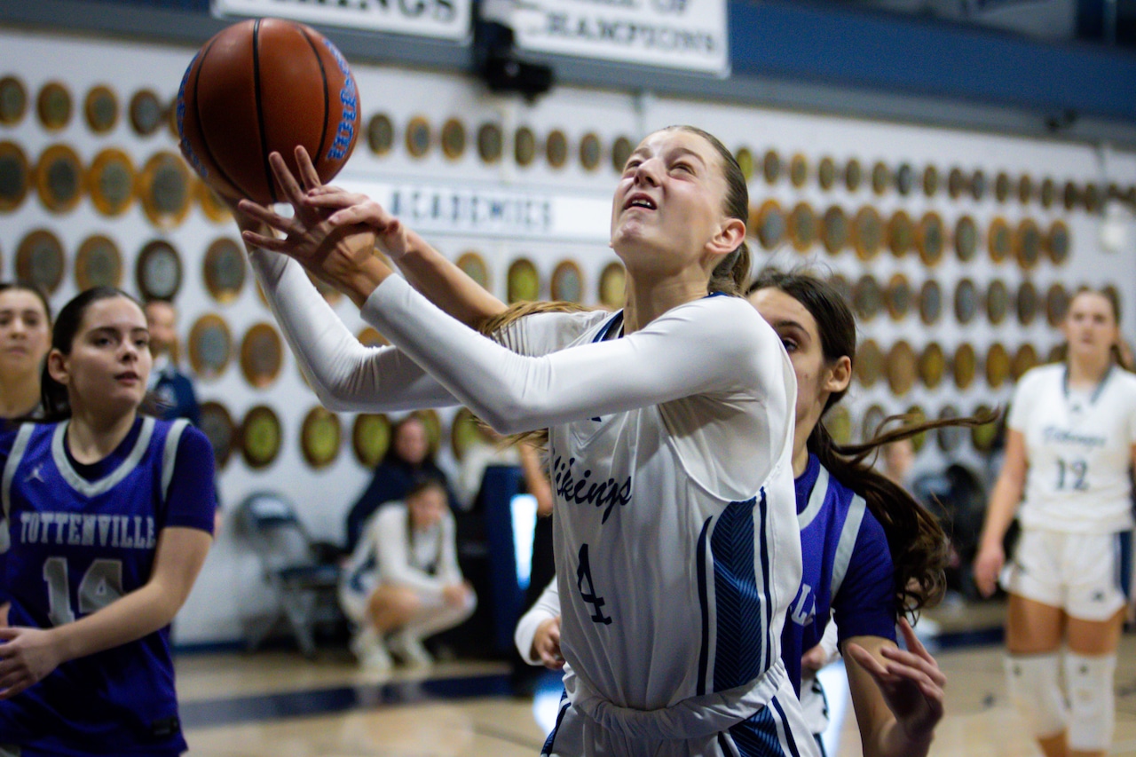 Sea vs Tottenville girls' basketball