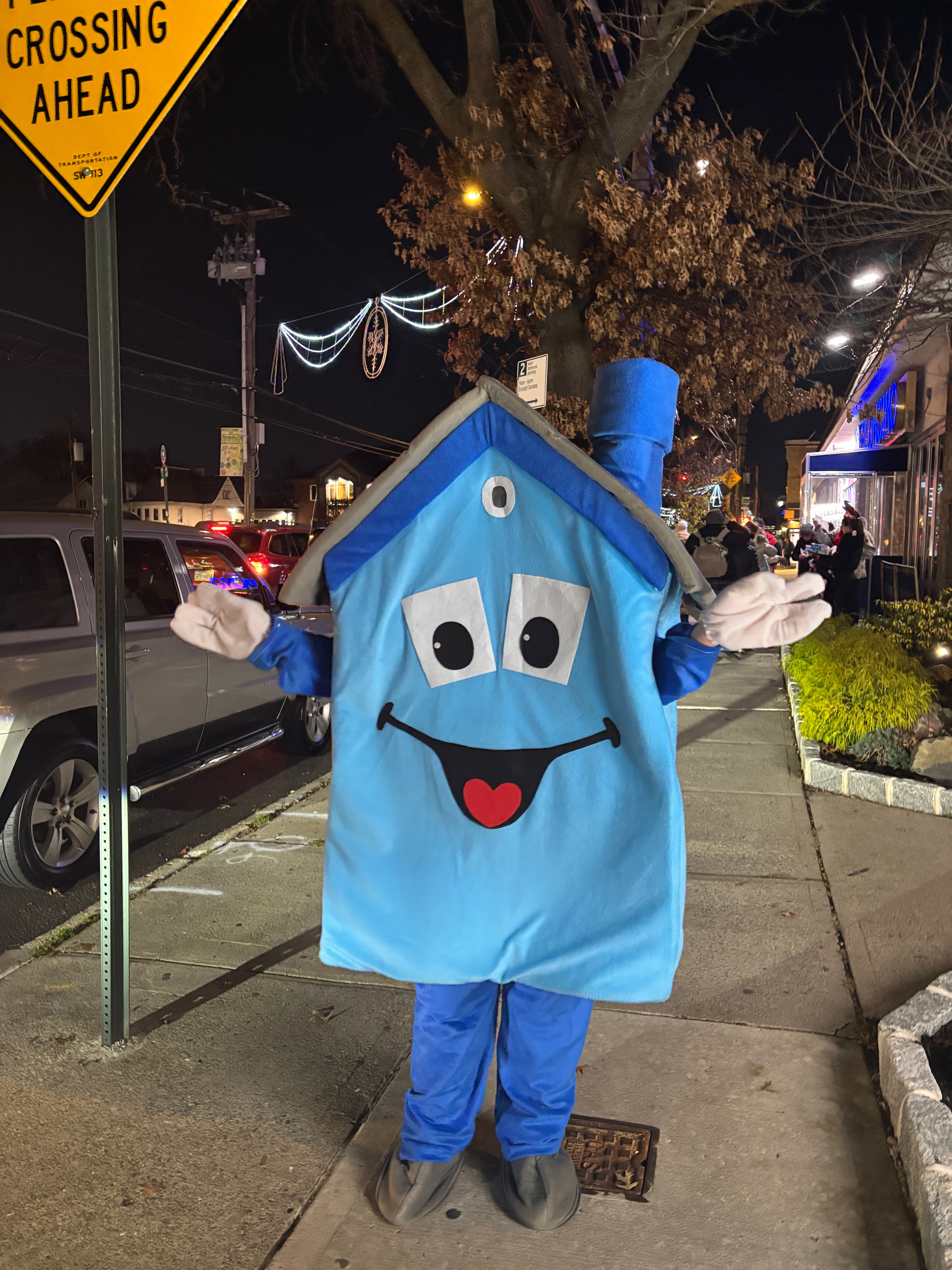 Santa Claus, a vintage 1953 Buick, and local food offerings highlighted the beloved West Brighton community event.