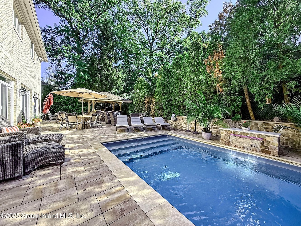 25 Beebe Street, Todt Hill