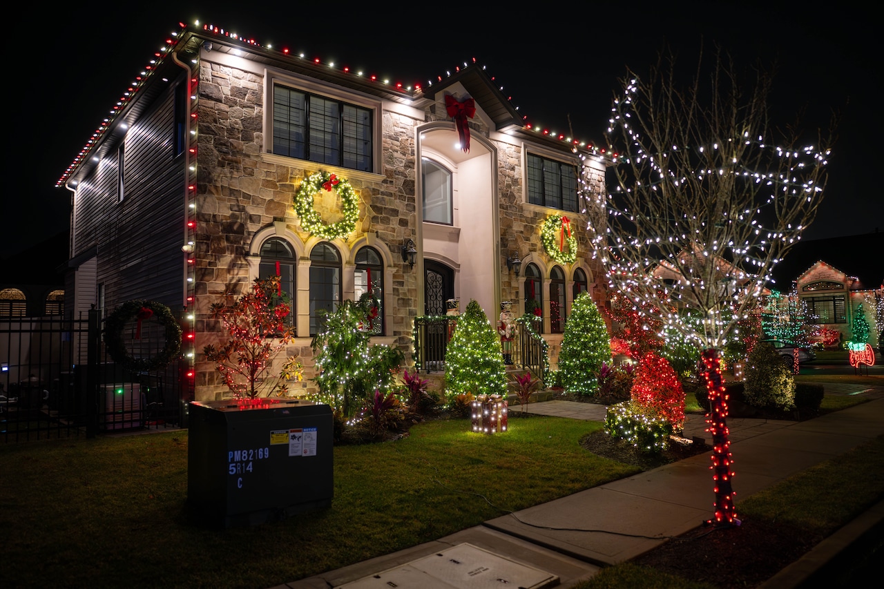 48 Dintree Lane in Tottenville