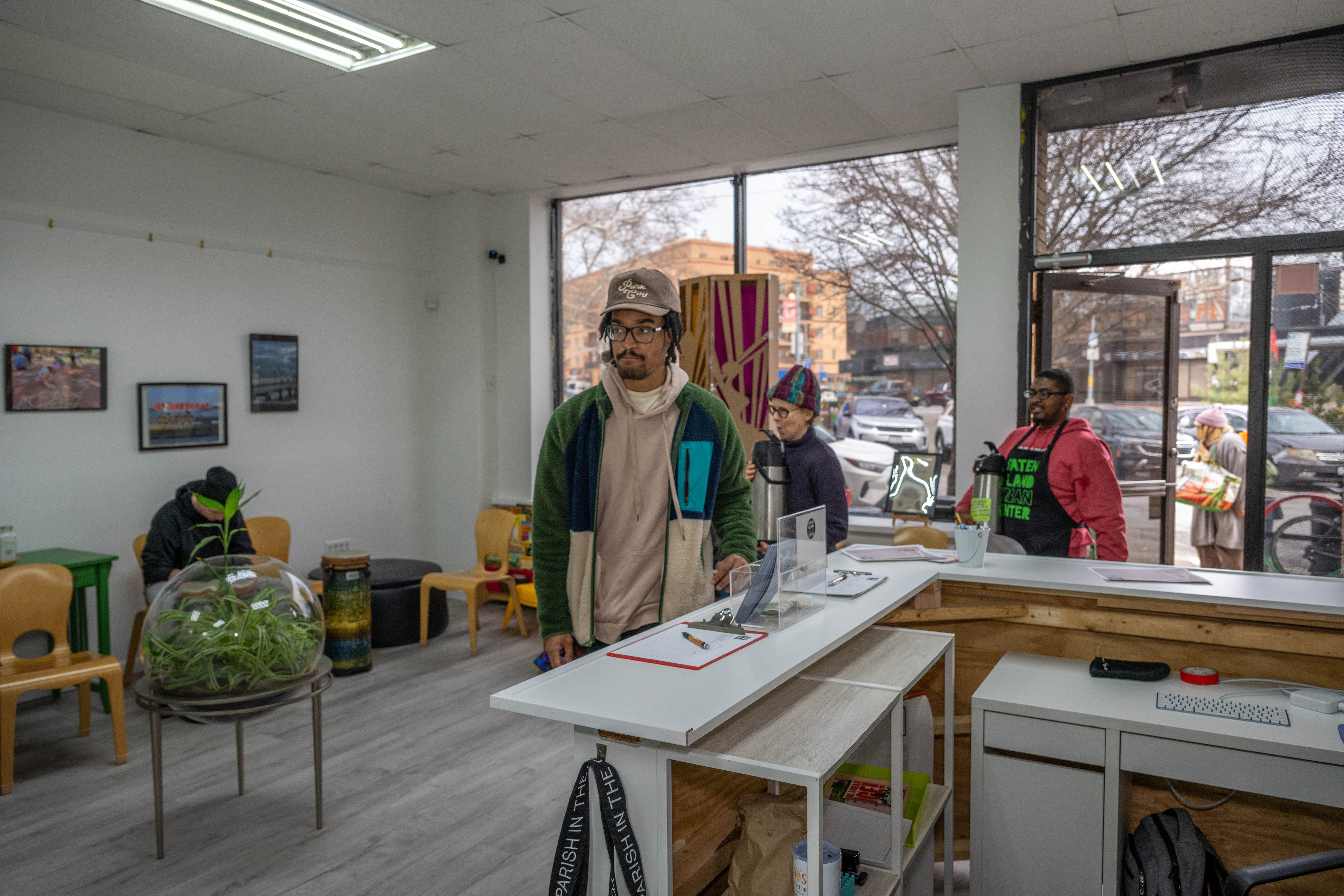 More than one hundred people turned out for the grand opening of the Staten Island Urban Center’s new storefront at 206 Bay Street in Tompkinsville on Saturday, December 6, 2025. (Owen Reiter for the Advance/SILive.com)