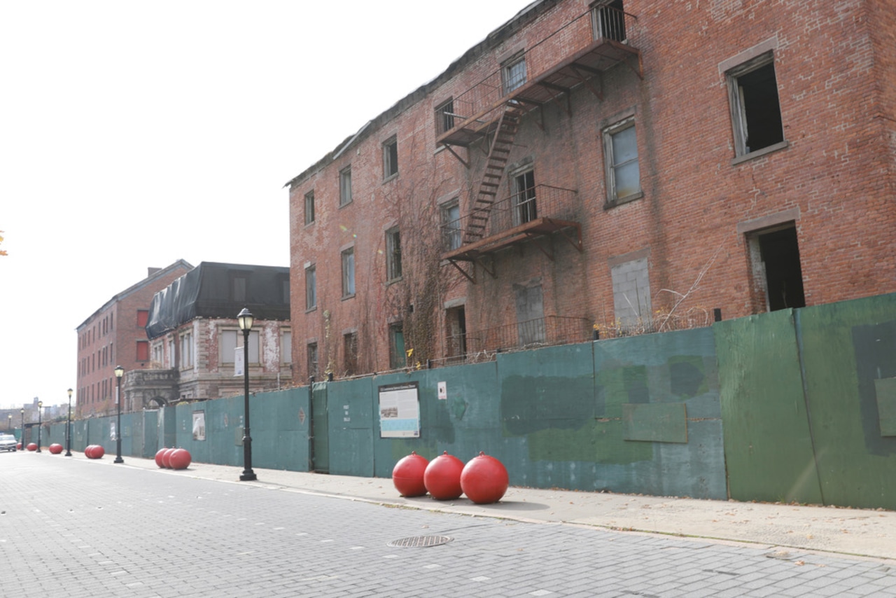 Lighthouse Depot site