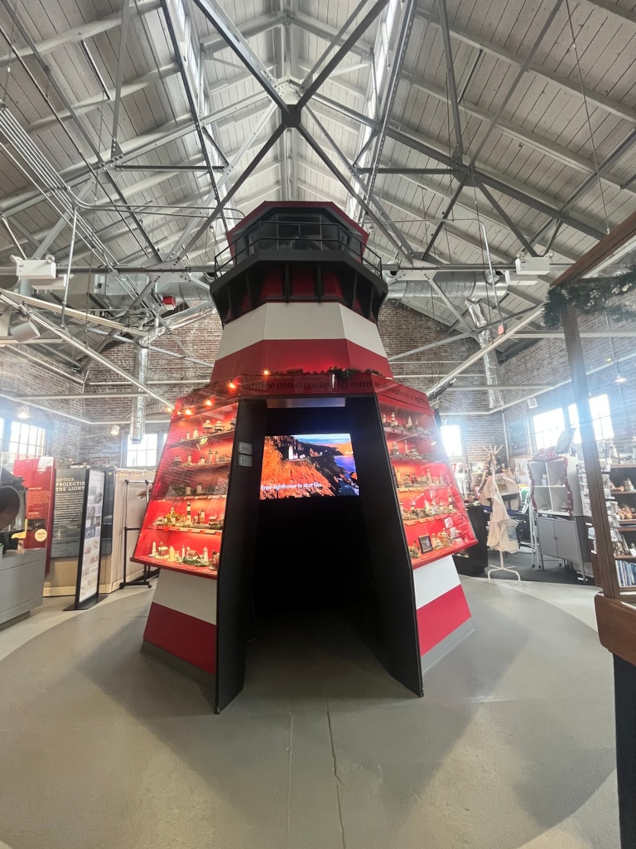 Lighthouse Depot site