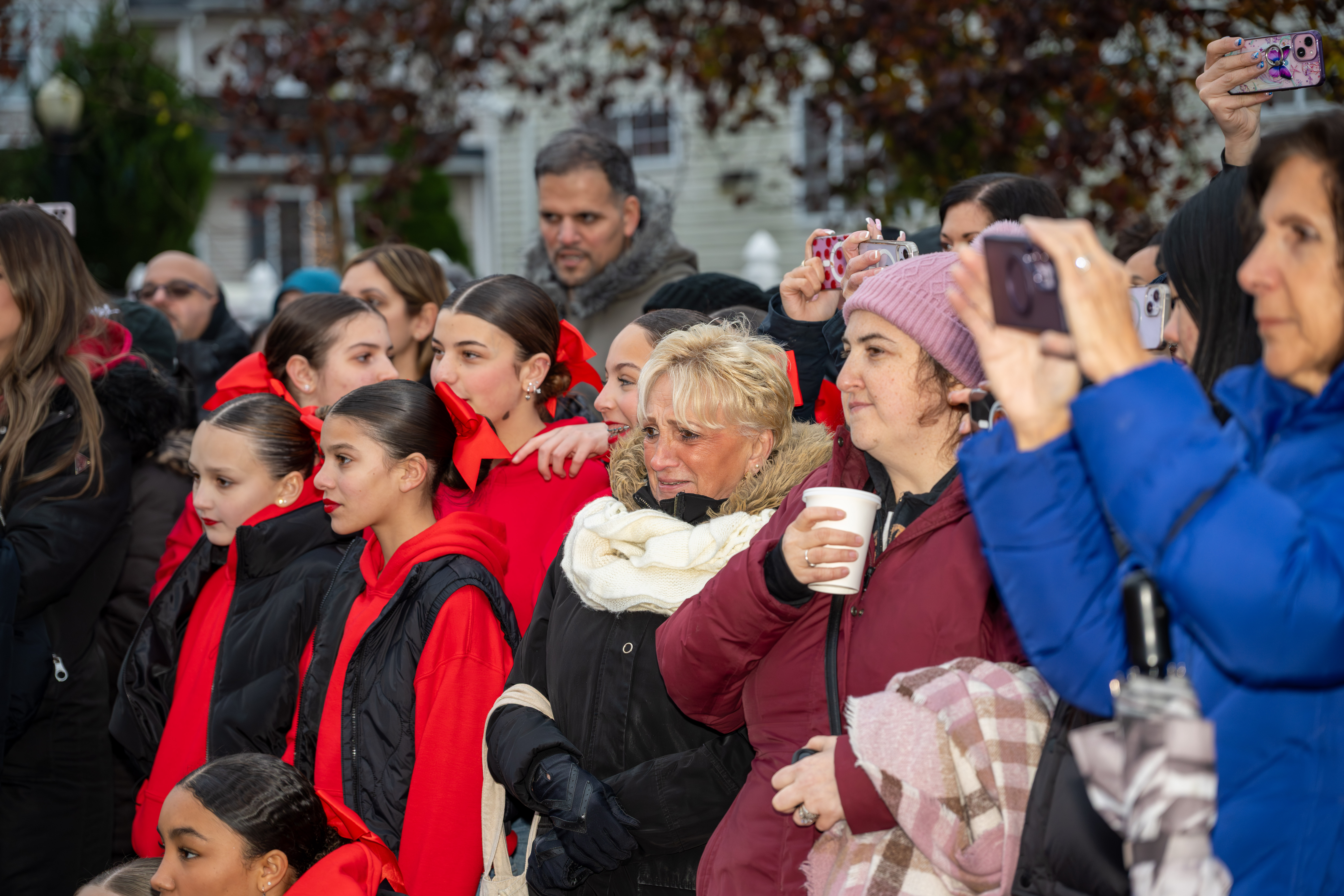 Hundreds gather to see Staten Island’s famous “Lights For Life” Christmas display and enjoy an entertainment extravaganza at the home of Joseph and Marisa DiMartino on Sunday, November 30, 2025, in Charleston. (Owen Reiter for the Advance/SILive.com)