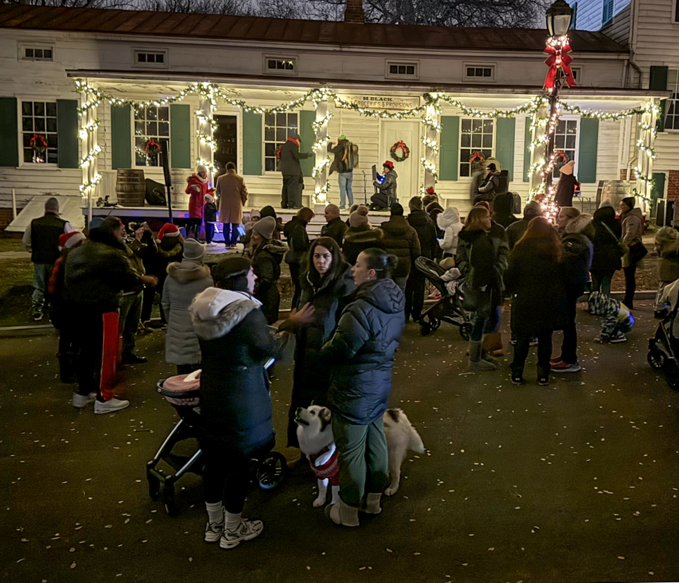 Scenes from the tree lighting at Historic Richmondtown on Dec. 5, 2025. (Steve White for the Advance/SILive.com)