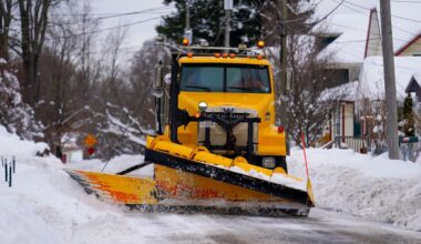 Travel Impacted In New York With Christmas Week Snow