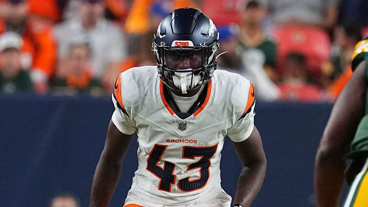 Jets Sign DB Keidron Smith, Place DB Isaiah Oliver on Injured Reserve