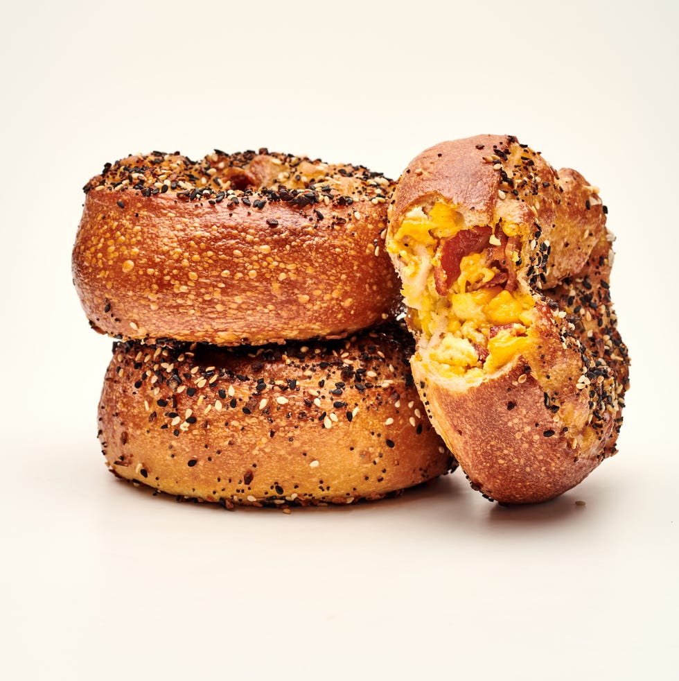 bacon egg and cheese bagel