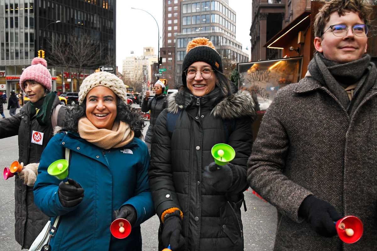 ‘Bell by Bell’ in East Village lets everyone jingle all the way – amNewYork