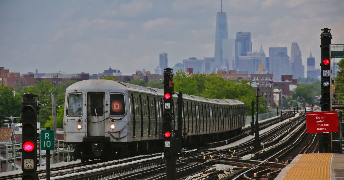 High school student, 18, charged with arson in fire that burned New York City subway passenger :: WRAL.com