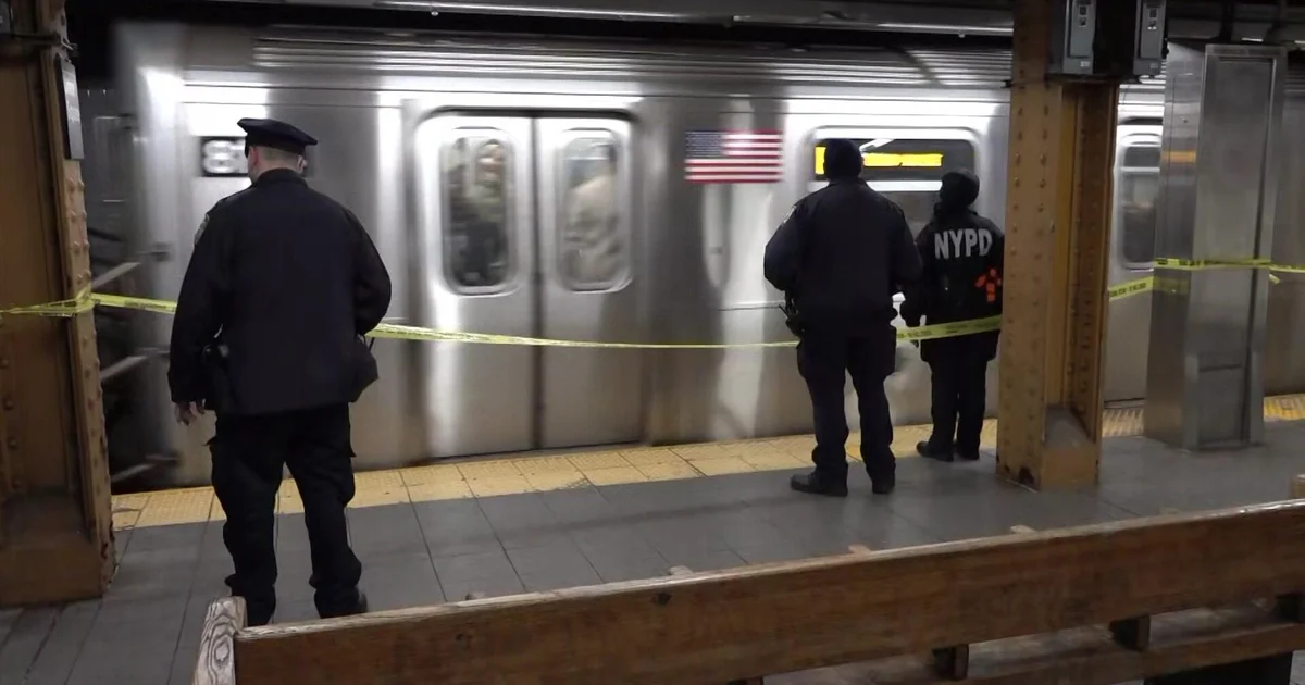 Man stabbed on subway platform at Union Square station