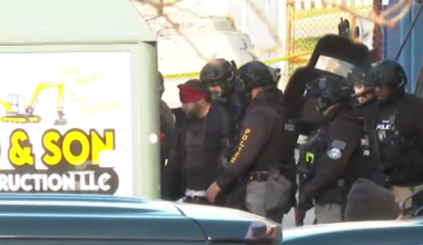 NJ police standoff in Kearny ends with suspect in custody – NBC New York