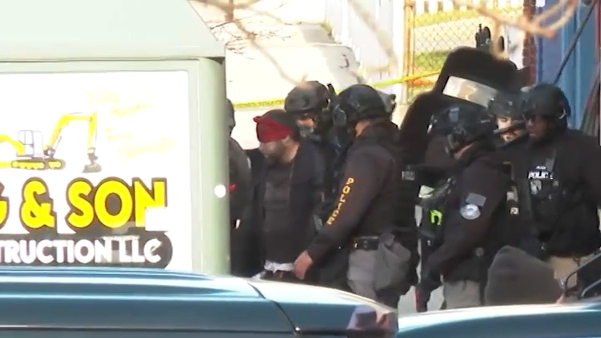 NJ police standoff in Kearny ends with suspect in custody – NBC New York