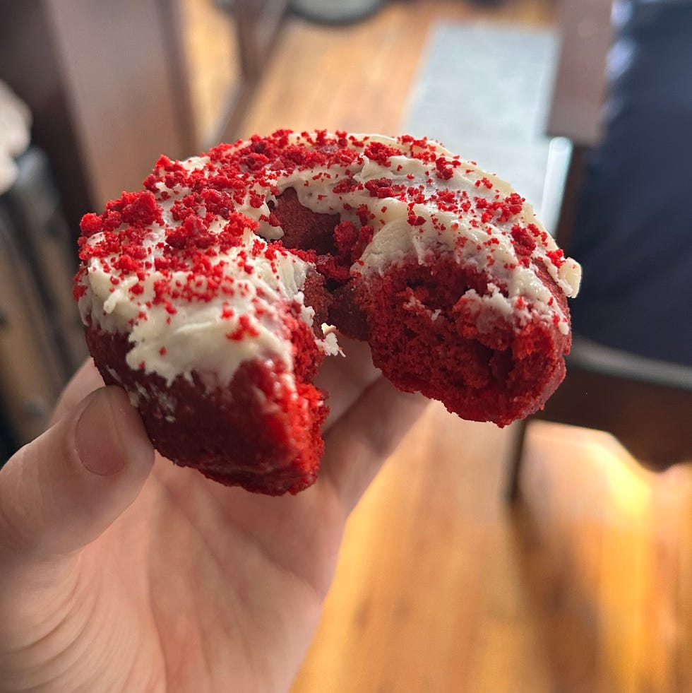 randys donuts red velvet