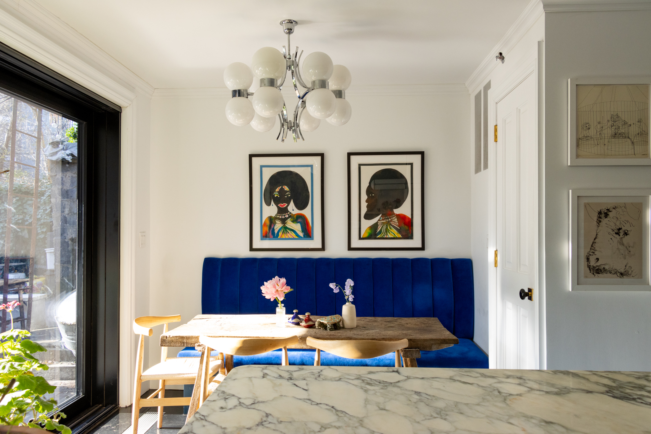KITCHEN BLUE BANQUETTE
