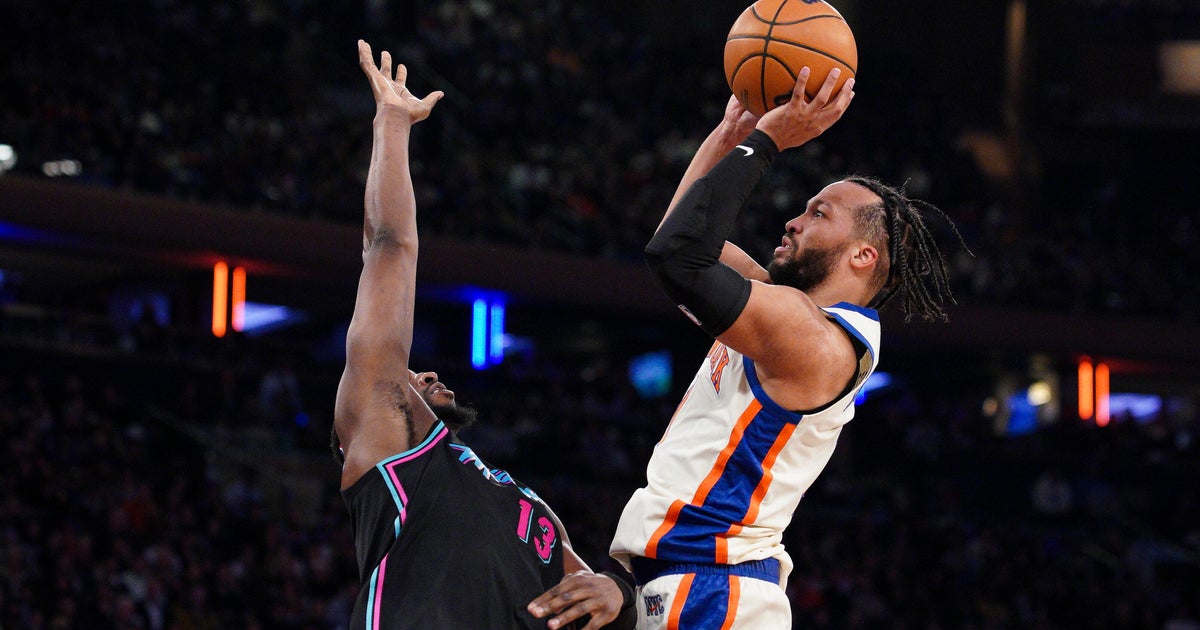 Jalen Brunson goes off, carries Knicks to wild win over Heat