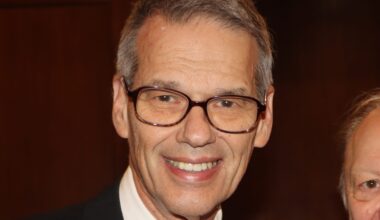 Justice Lawrence Knipel of Kings County Supreme Court, whose orders allowing a default judgment and the appointment of a referee in a long-running Brooklyn foreclosure case were upheld by the Appellate Division. Brooklyn Eagle photo by Mario Belluomo